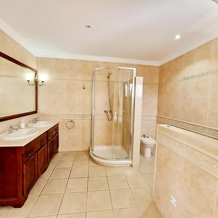 بيت للعطل Marta Con Piscina Privada Climatizada *