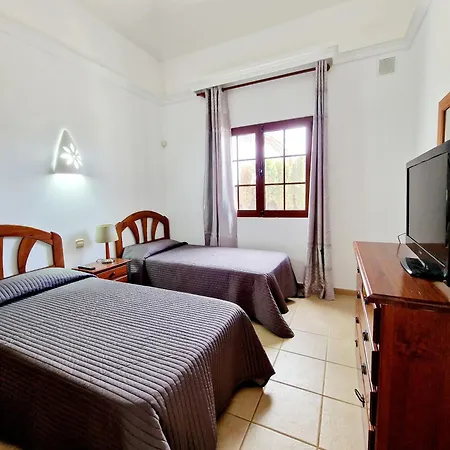 Marta Con Piscina Privada Climatizada Vakantiehuis