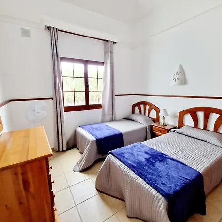 Marta Con Piscina Privada Climatizada بيت للعطل *