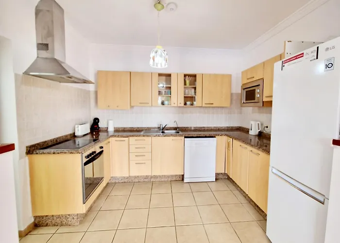 펜션 Marta Con Piscina Privada Climatizada *