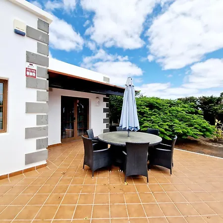 Semesterbostad Marta Con Piscina Privada Climatizada Playa Blanca (Lanzarote)