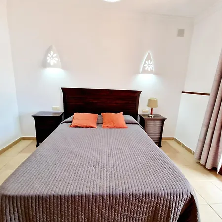 Marta Con Piscina Privada Climatizada 別荘