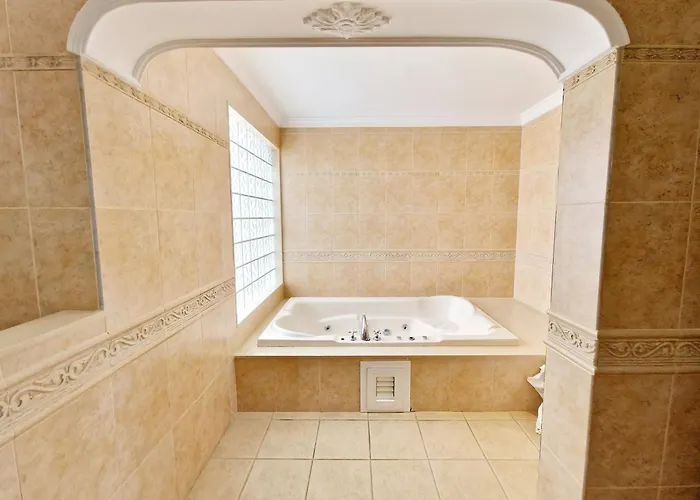 Semesterbostad Marta Con Piscina Privada Climatizada