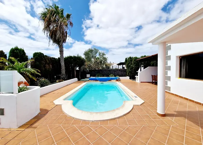 Semesterbostad Marta Con Piscina Privada Climatizada Playa Blanca (Lanzarote)